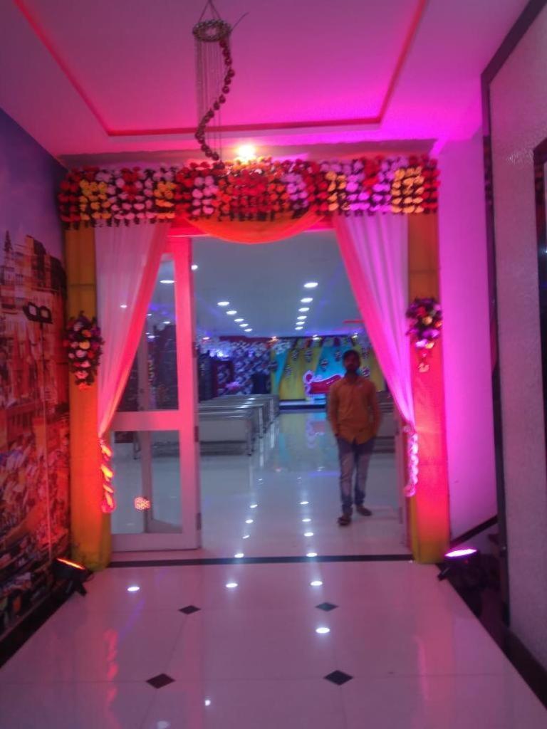 Hotel Royal Country Club Varanasi Esterno foto
