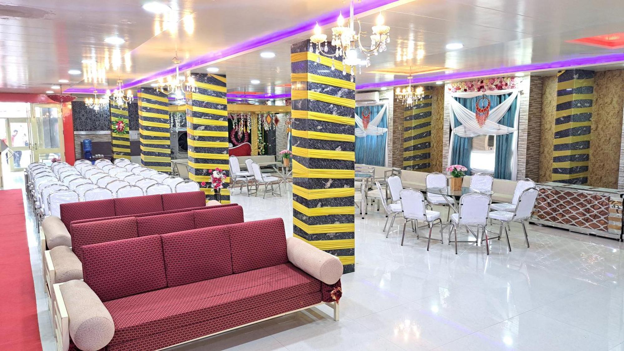 Hotel Royal Country Club Varanasi Esterno foto